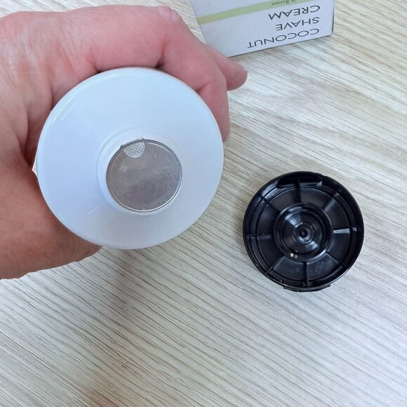 Whish Coconut Shave Cream Luxurious Moisturizing Shave for Smooth Skin Full Size - Picture 13 of 14